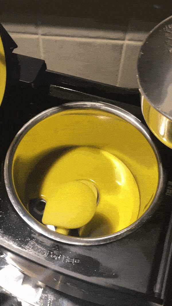pouring oil in levo